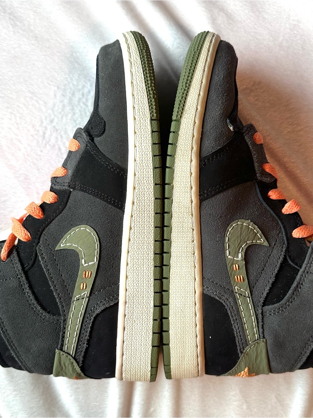 Nike Air Jordan 1 Mid SE Craft (GS) Shoes 4Y Youth Anthracite Olive FD5847-003